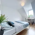 Loisirs Travail, Court, Long Sejour, Idealement Situe, 2 En Enfilade, Parking Gratuit