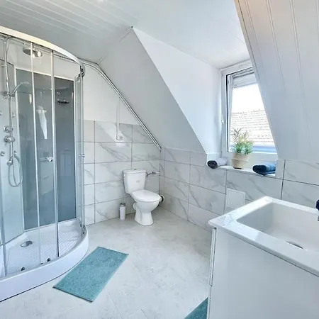 Apartment 2e Etage Entier 3 Pieces Ideal 2 Personnes, 2 Communiquantes En Enfilade, Wifi, Espace Travail Parking Gratuit