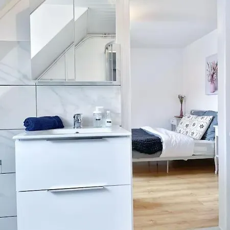 2e Etage Entier 3 Pieces Ideal 2 Personnes, 2 Communiquantes En Enfilade, Wifi, Espace Travail Parking Gratuit *