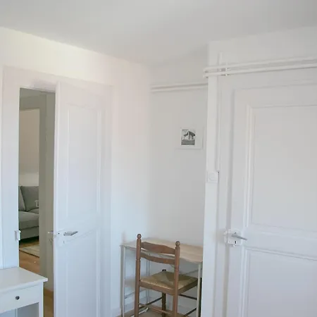 Apartment 2e Etage Entier 3 Pieces Ideal 2 Personnes, 2 Communiquantes En Enfilade, Wifi, Espace Travail Parking Gratuit Mulhouse