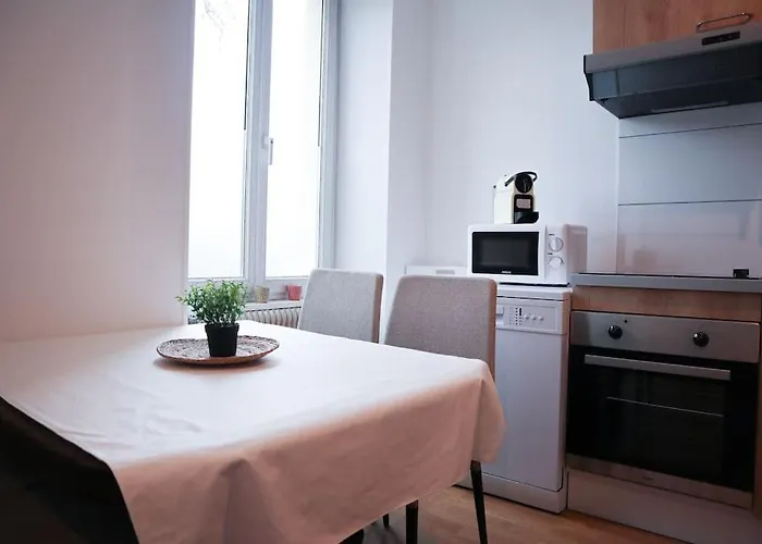 Loisirs Travail, Court, Long Sejour, Idealement Situe, 2 En Enfilade, Parking Gratuit Appartement