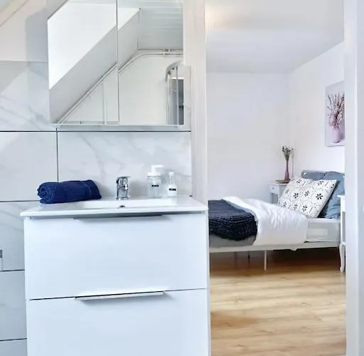 Loisirs Travail, Court, Long Sejour, Idealement Situe, 2 En Enfilade, Parking Gratuit *